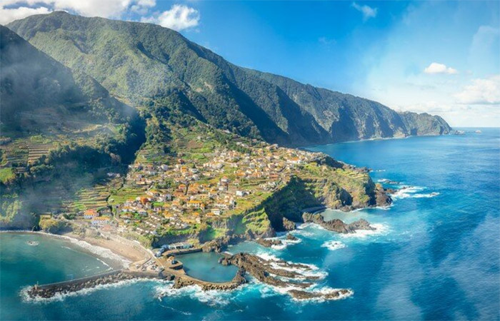 Explora Portugal continental y la isla de Madeira