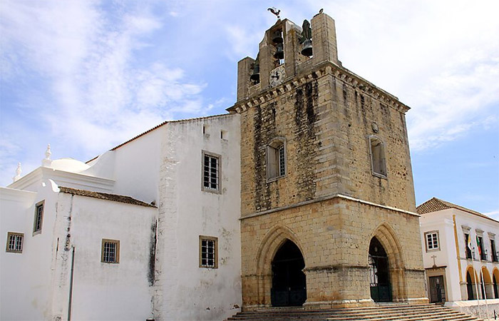 Llegada a Faro, recogida del coche de alquiler