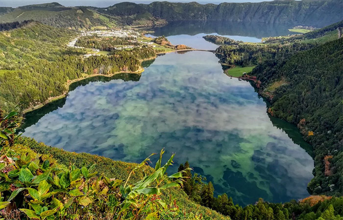 Lo más destacado de Portugal y las Azores Lisboa, Coimbra, Valle del Duero, Oporto, São Miguel