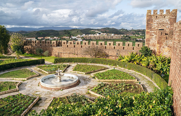 Tour Medieval de Silves y 1* Michelin Henrique Leis