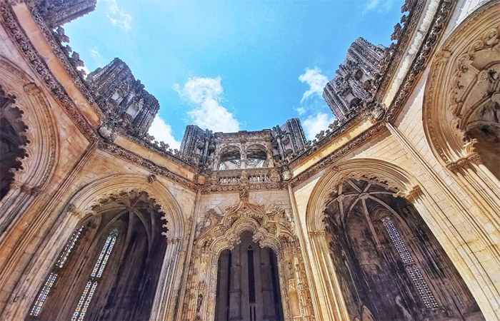 Traslado a Nazaré vía Alcobaça