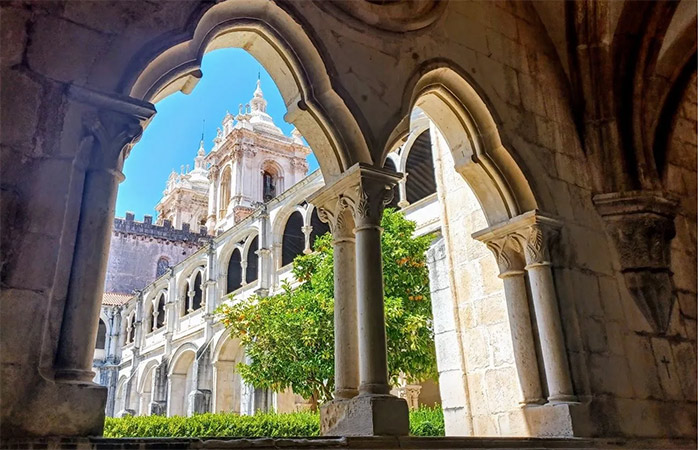 Explora Nazaré, Fátima y el Monasterio de Alcobaça