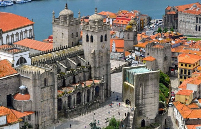 Explora Oporto con un recorrido a pie privado