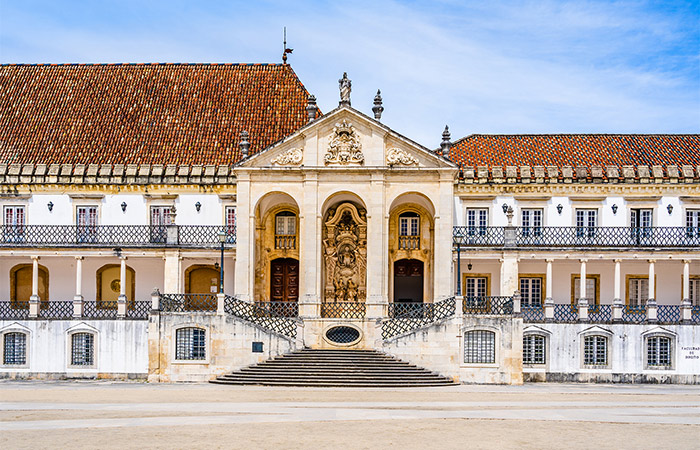 Traslado de Évora a Oporto vía Coimbra