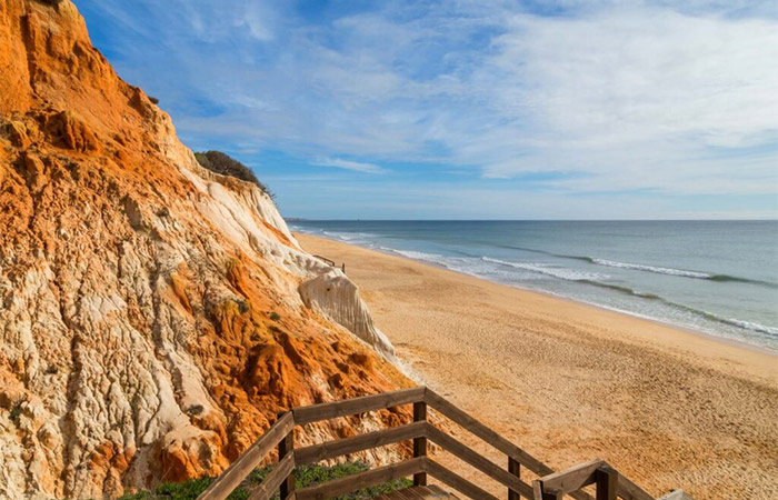 Viaje en tren a Lagos y las playas del Algarve