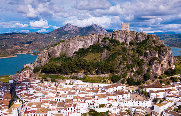 De Sevilla a Granada pasando por los Pueblos Blancos