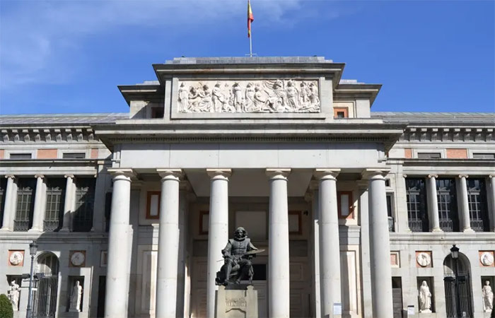 Recorrido privado por la ciudad, Museo del Prado y encuentro con artesanos locales