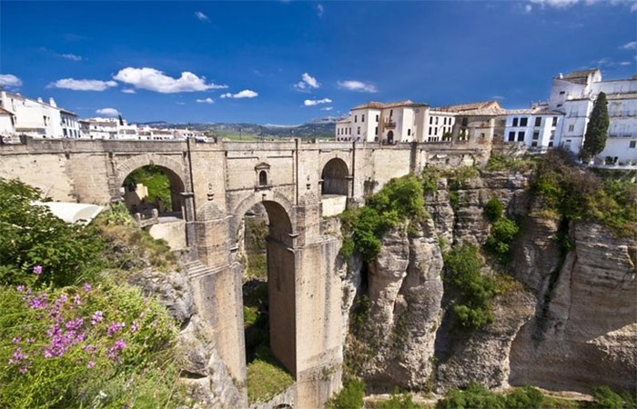 Senderismo por Ronda y exploración de pueblos