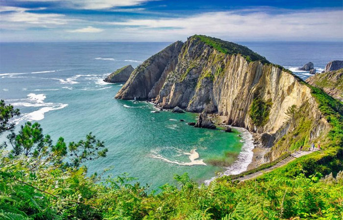 El mejor viaje por carretera por el norte de España Madrid, Galicia y el País Vasco 12