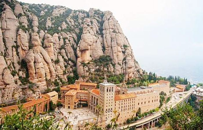 Excursión de un día a Montserrat y la región vinícola del Penedès