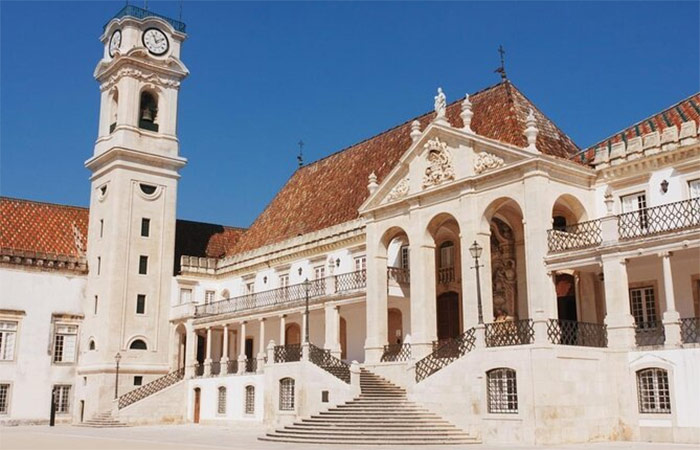 Traslado privado de Lisboa a Oporto - Visita a la ciudad de Coímbra