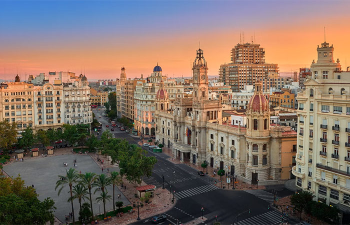 Tren a Valencia, Recorrido por el Centro Histórico