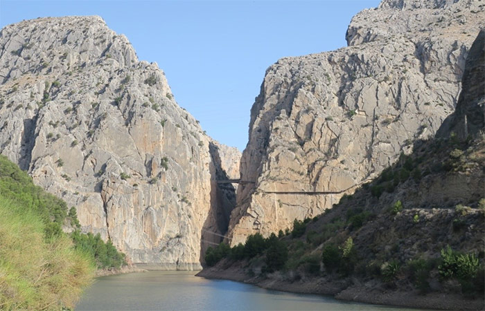 Conducción a Granada, caminata por el Caminito del Rey