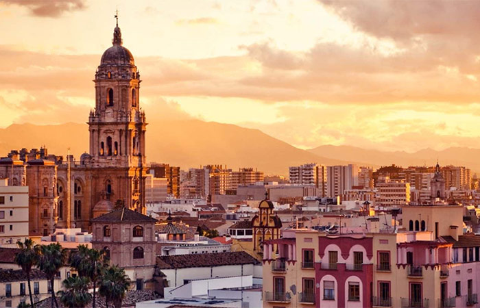 Llegada a Málaga (España), tour de tapas