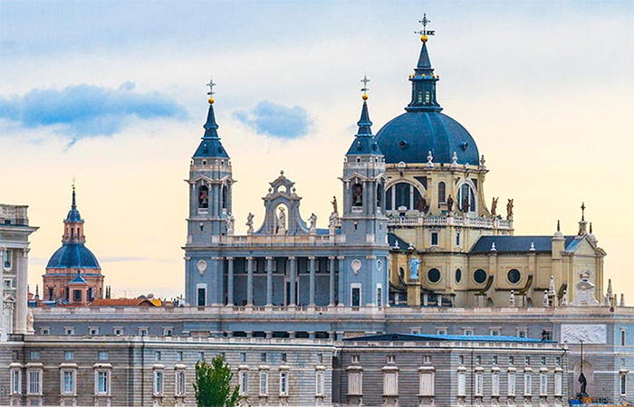 Lo más destacado de España Madrid, Sevilla, Granada y las Islas Baleares – 15 días