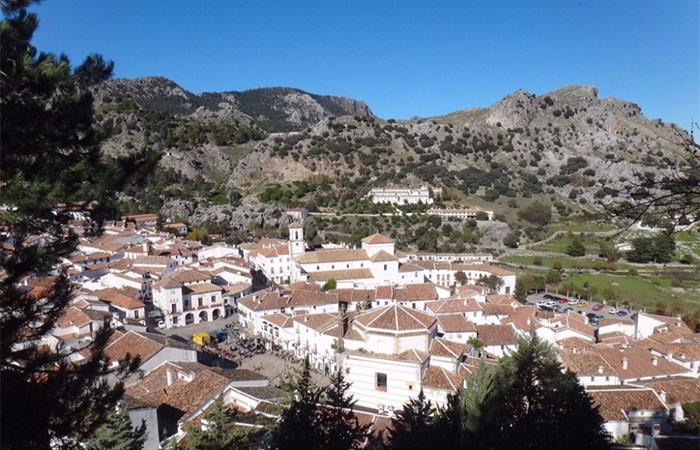 Traslado a Cádiz vía Ronda y Grazalema