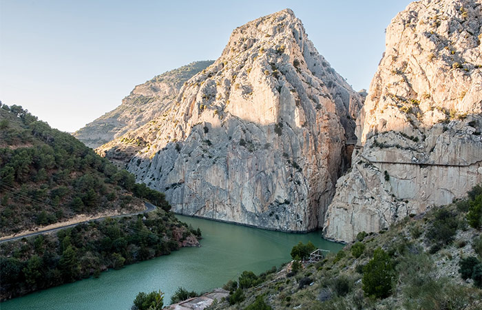 Traslado a Granada, Caminata por el Caminito del Rey