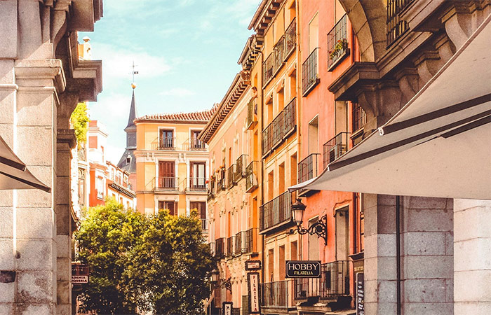 Tren de Madrid a Sevilla - Experiencia Flamenco y Tapas