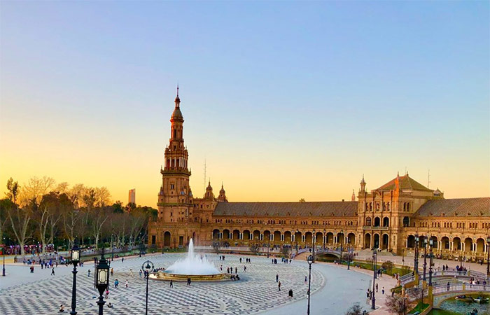 Viaje en familia a España Barcelona, ​​Valencia, Madrid y Andalucía - 12 días