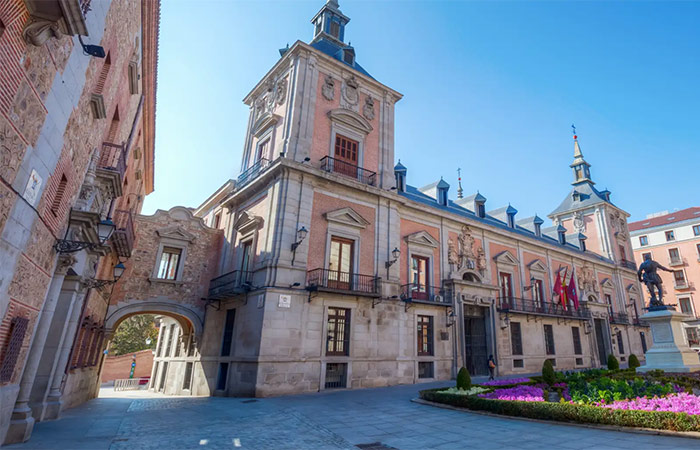 Visita exclusiva a la ciudad, taller de sangría por la tarde