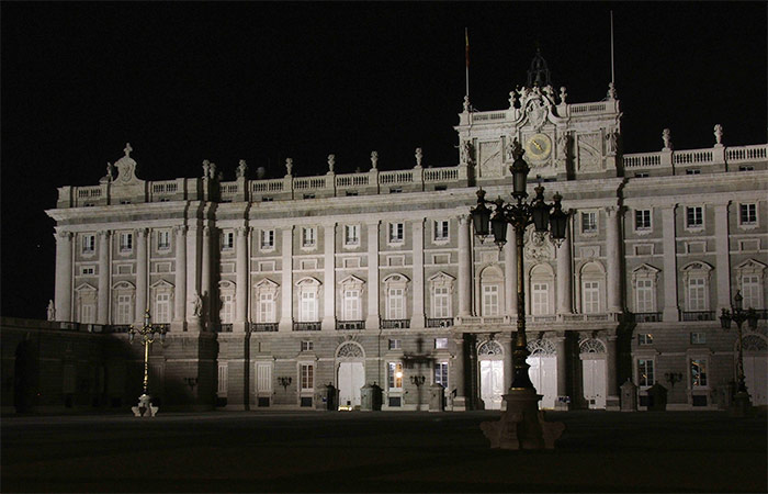 Visita familiar al legado real de Madrid