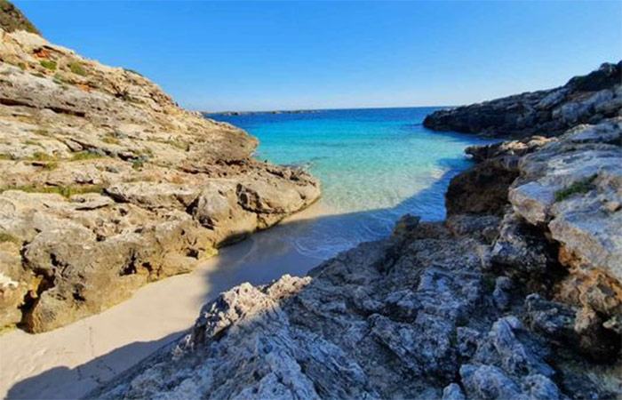 Vuelo de Granada a Menorca - Explora