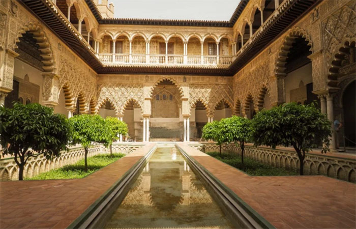 Catedral y Alcázar, crucero por el río Guadalquivir, baños antiguos