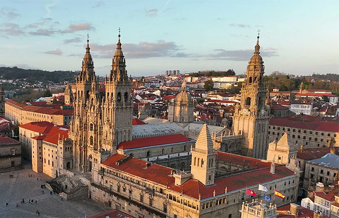 Clase de cocina y paseo por la ciudad de Santiago de Compostela