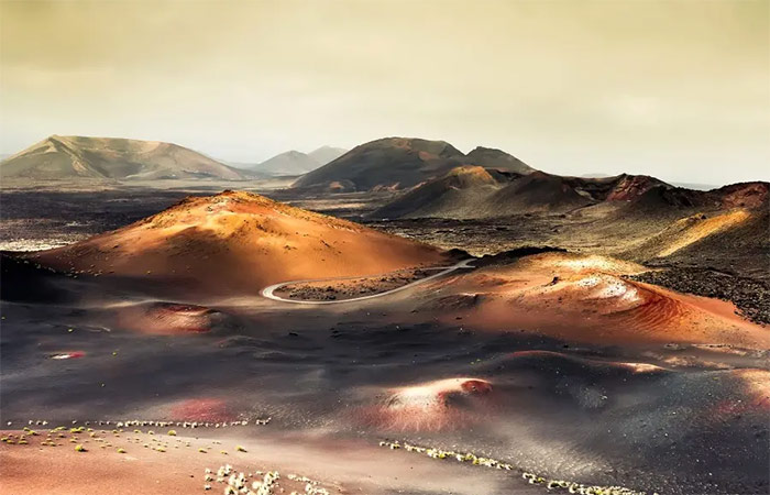 Explora el Parque de Timanfaya