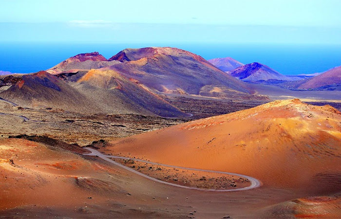 Explora el Parque de Timanfaya