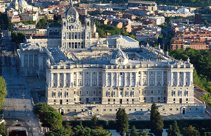 Paseo por Madrid, Tallado de Jamón y Espectáculo Flamenco