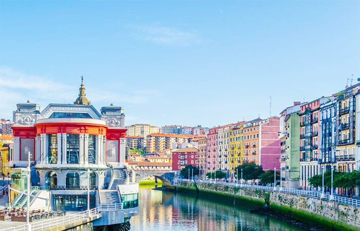 Recorrido a pie por Bilbao, visita al Museo Guggenheim