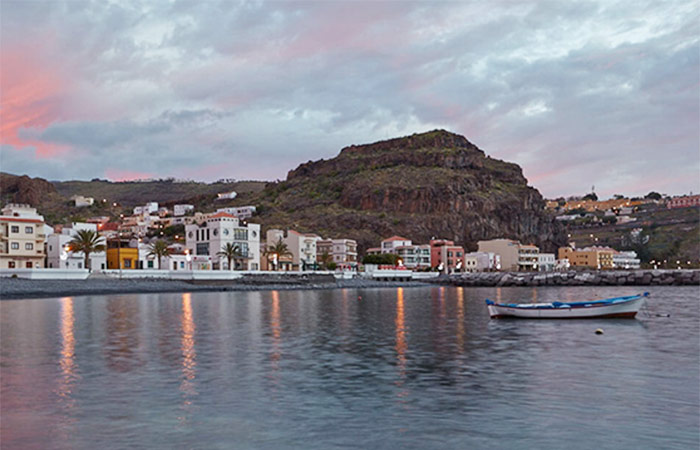 Toma el Ferry a La Gomera, Tarde libre en Playa de Santiago