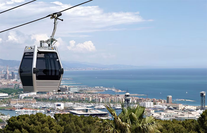 Toma el tren a Barcelona - Descubre la ciudad y el monte Montjuic