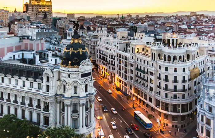 Tren de Barcelona a Madrid - Lujo en la ciudad