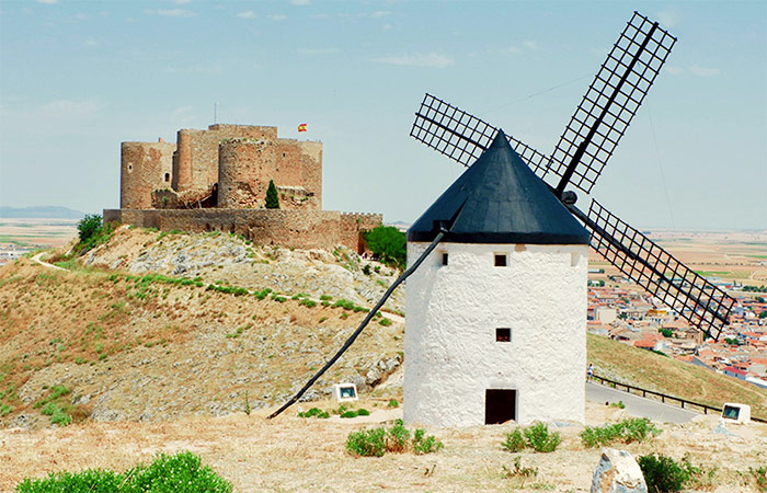 Viaje por carreteras poco transitadas de España de Madrid a La Mancha - 6 días