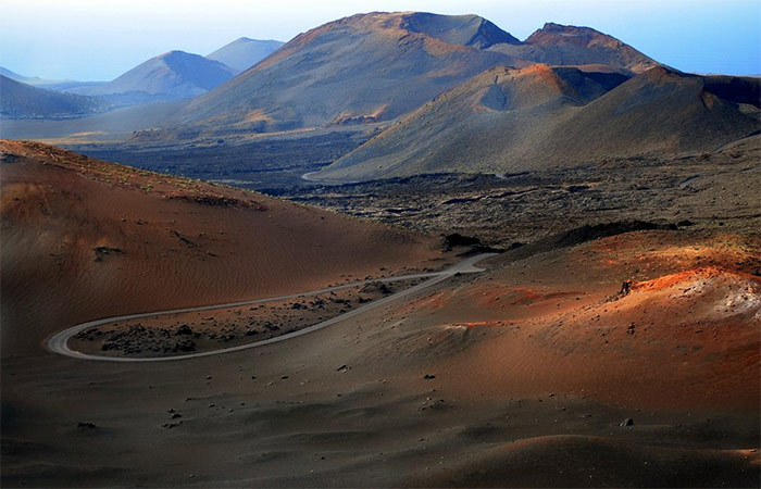 Adéntrate en los volcanes