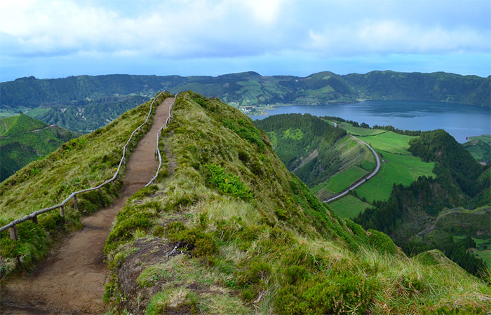 Caminata por la Lagoa do Fogo