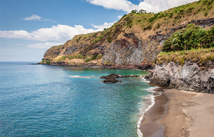 Día en la playa de São Miguel