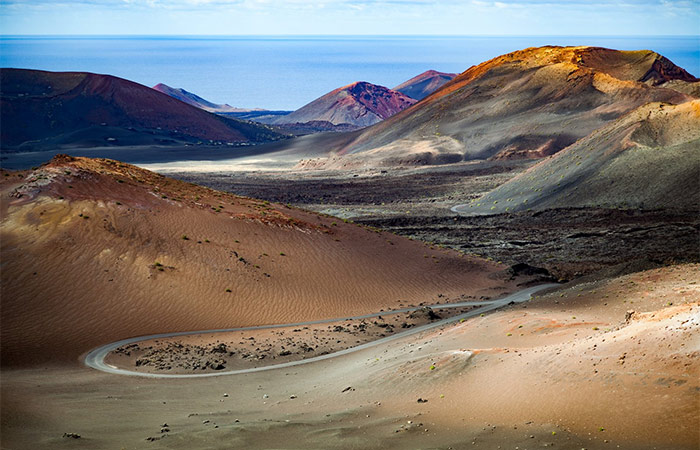 Explora el Parque de Timanfaya