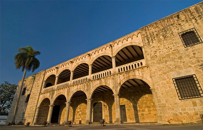 Paseo privado por Sevilla, Catedral y Alcázar, experiencia en los antiguos baños