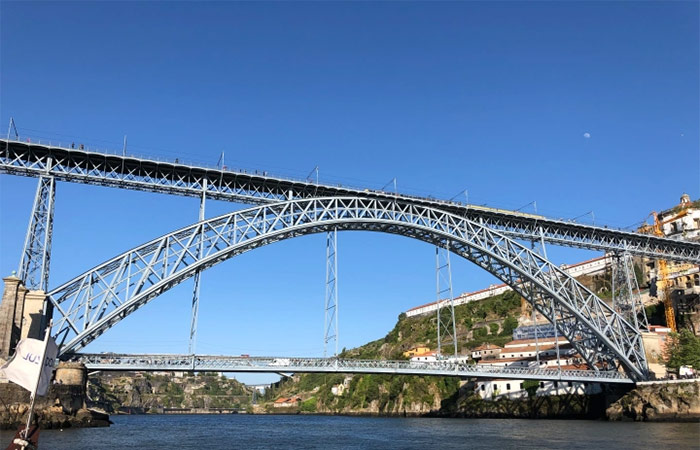 Tren a Oporto y tour en bicicleta eléctrica